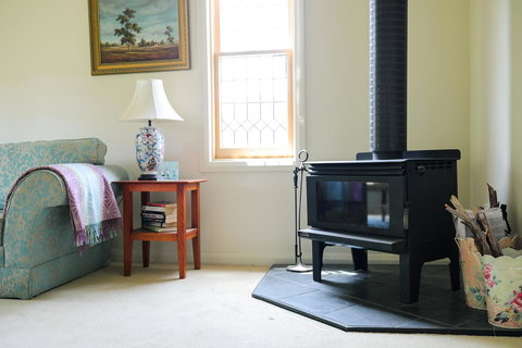 Miss Pym's Cottage - Maitland Accommodation 33