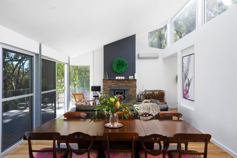 The Bird House - Maitland Accommodation 2