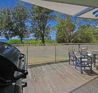 The Boathouse - comfortable beachfront home - Maitland Accommodation