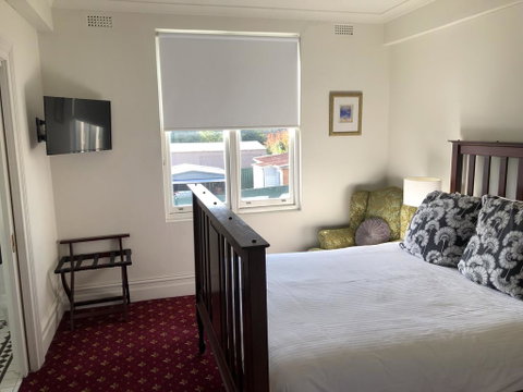 The Corner Hotel Alexandra - Maitland Accommodation 1