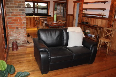 The Cottage - Maitland Accommodation 2