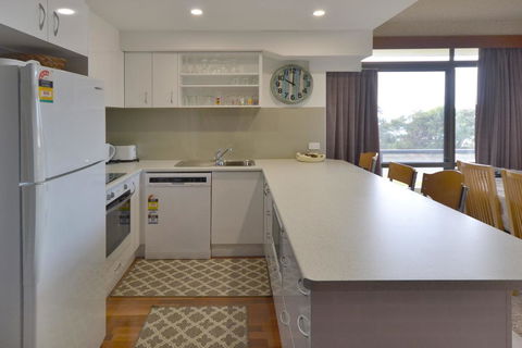 The Crest 6 33 Pacific Drive - Maitland Accommodation 2