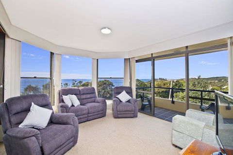 The Crest 8 33 Pacific Drive - Maitland Accommodation 2
