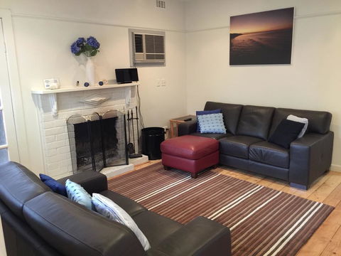 The Cute Beach House - Maitland Accommodation 2