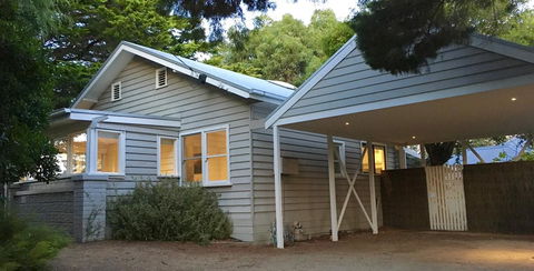 The Cute Beach House - Maitland Accommodation 0