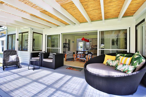 The Endless Summer @ Culburra - Pet Friendly - 2 Mins To Beach - Maitland Accommodation 0