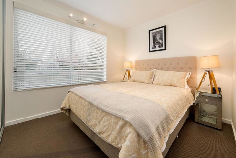 The Executive - Central & Sophisticated - Maitland Accommodation 2