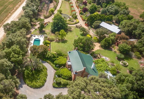 The Garden Cottage At The Olives - Maitland Accommodation 2