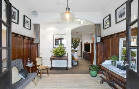 The Grande - Maitland Accommodation 1