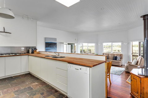 The Heyfield Hideaway: Tennis & Spa - Maitland Accommodation 2