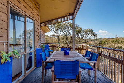 The Heyfield Hideaway: Tennis & Spa - Maitland Accommodation 1