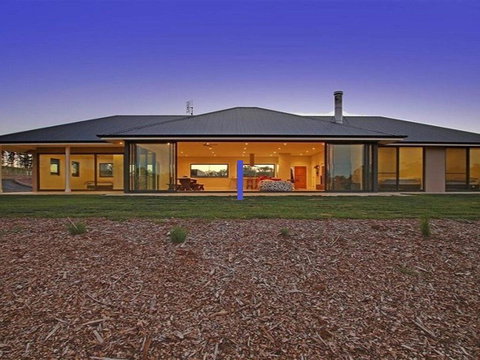 The Junction - Contemporary Meets River Country - Maitland Accommodation 0