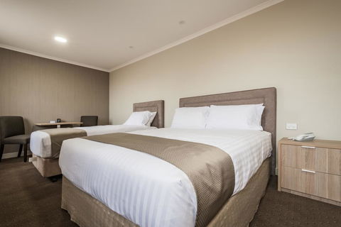 The Lighthouse Hotel - Maitland Accommodation 3
