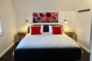 The Loft @ Denver with Maitland Accommodation