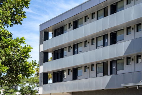 The Mid Pacific - Maitland Accommodation 1