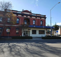 The Royal Hotel - Maitland Accommodation