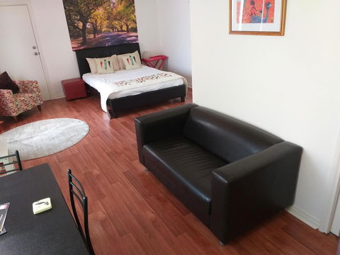 The Shelter Shed Garden Studio Apartment - Maitland Accommodation 1
