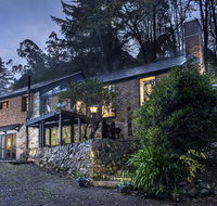 The Stone on the Hill - 3 bedroom house - Maitland Accommodation