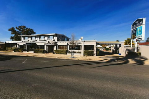 The Town House Motor Inn - Maitland Accommodation 0