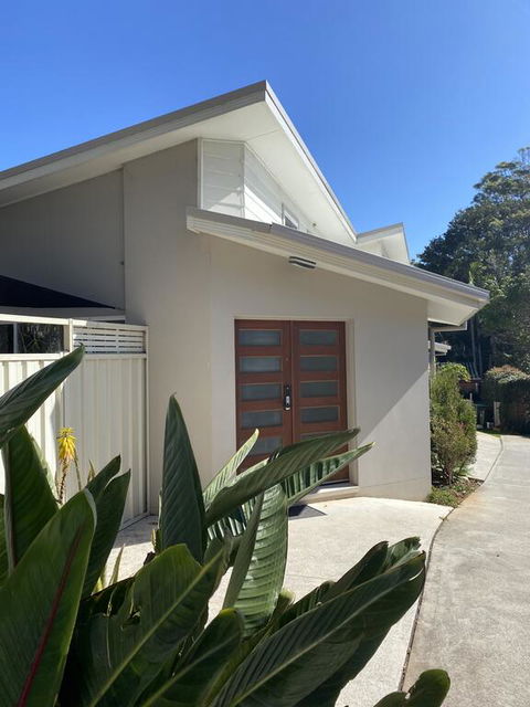 The Villa Shelly Beach - Maitland Accommodation 1