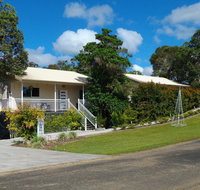 Tinaroo Sunset Retreat - Maitland Accommodation