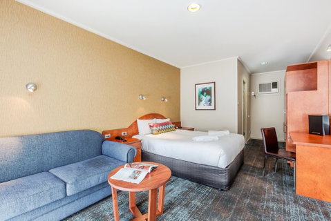 Tonsley Hotel - Maitland Accommodation 0