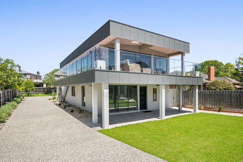 Top Class Beach Front Tootgarook - Maitland Accommodation 0