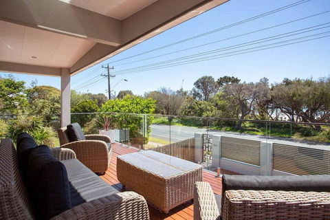 Top Class Beachfront Tootgarook - Maitland Accommodation 3
