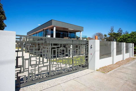 Top Class Beachfront Tootgarook - Maitland Accommodation 2