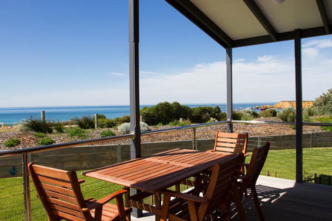 Torquay Foreshore Caravan Park - Maitland Accommodation 0