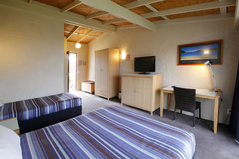 Torquay Hotel/Motel - Maitland Accommodation 0