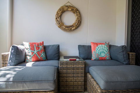 Townhouse Like Home In Tropical Family 4,  Resort - Maitland Accommodation 0
