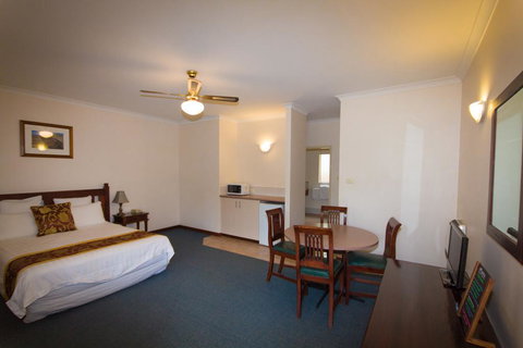 Tree Top Walk Motel - Maitland Accommodation 3