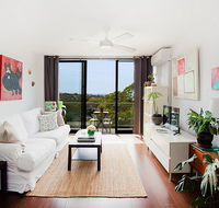 Treetop Retreat Five Minute Stroll To The Beach - Maitland Accommodation