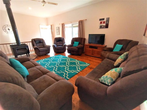 Treetops Escape - Maitland Accommodation 3