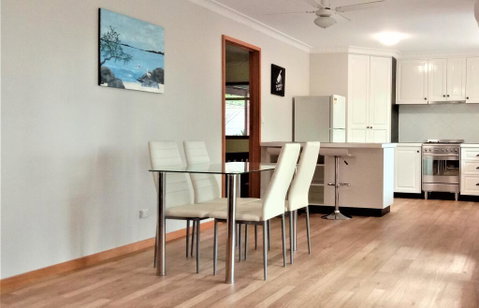 Treetops Hideaway - Maitland Accommodation 2