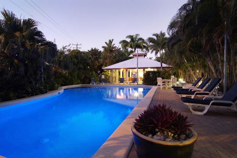 Trinity Beach Club Holiday Apartments - Maitland Accommodation 1