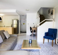 Tropical Getaway in 3 Bedroom Unit in 4 star Resort - Maitland Accommodation