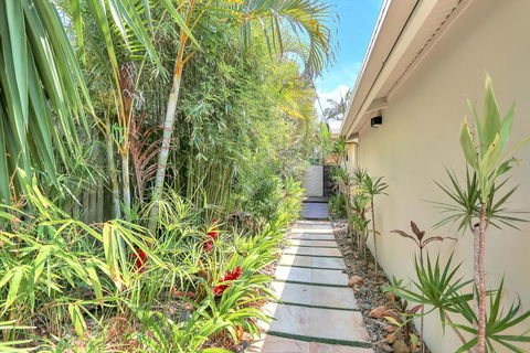 Tropical Oasis - Maitland Accommodation 2