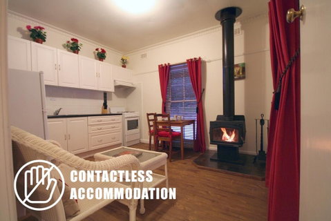 Tudor Cottages - Maitland Accommodation 1