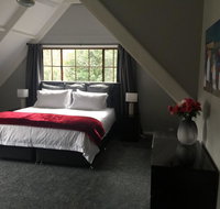 Tudor House - Large Family Home - Maitland Accommodation