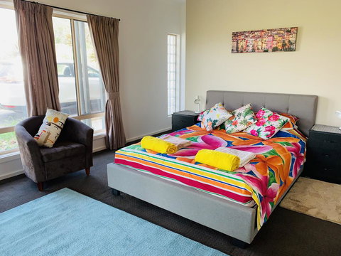Two Dams Estate - Retreat & Relax - Maitland Accommodation 0