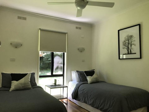 Tyntynder Garden Cottage 4 - Maitland Accommodation 1