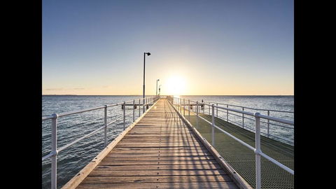 Ultra Stylish Fremantle Area - Maitland Accommodation 2