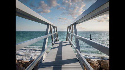 Ultra Stylish Fremantle Area - Maitland Accommodation 3