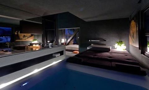 Under The Moonlight - Maitland Accommodation 1