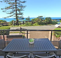Unit 1 Phoenix Apartments Coolum Beach - Maitland Accommodation