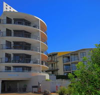 Unit 1 The Rocks 1746 David Low Coolum Beach - 500 Bond - Maitland Accommodation