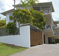Unit 2 Sea Breeze Villas- 39 First Avenue Coolum - WIFI 400 Bond - Maitland Accommodation