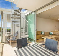Unit 203 Plantation - Rainbow Beach Plantation Resort Top Floor Aircon Free Wi-Fi - Maitland Accommodation